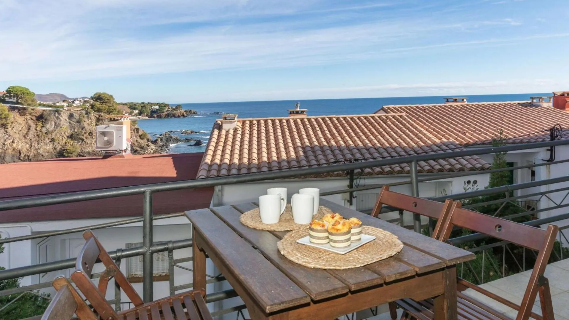 Apartment Mar I Muntanya-1 By Interhome Llanca